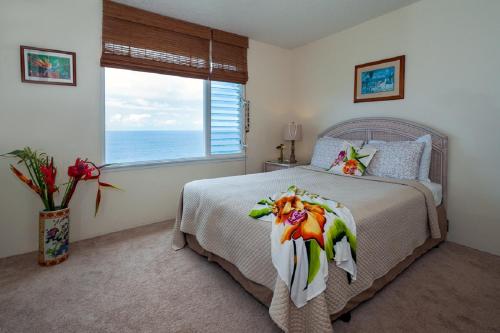 Alii Kai 3103 -watch for whales from oceanfront lanai! View from every window - image 10
