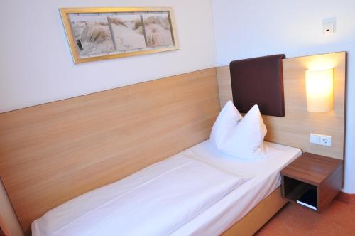 Hotel Flandrischer Hof - image 11