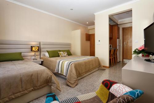 Deluxe Studio (3 Adults) room in Oporto City Centre Apartments