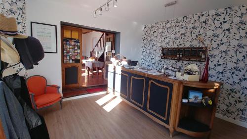avla, Le Mas des Quintrands Manosque - Motel de charme in Les Quintrands