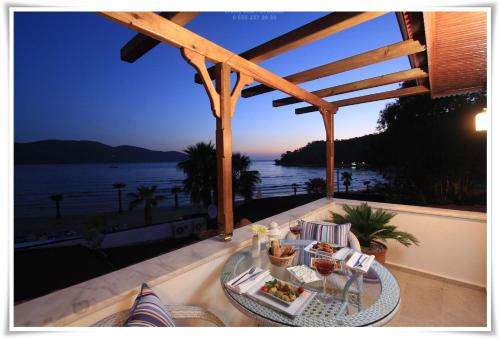 Big Blue Hotel in Akyaka