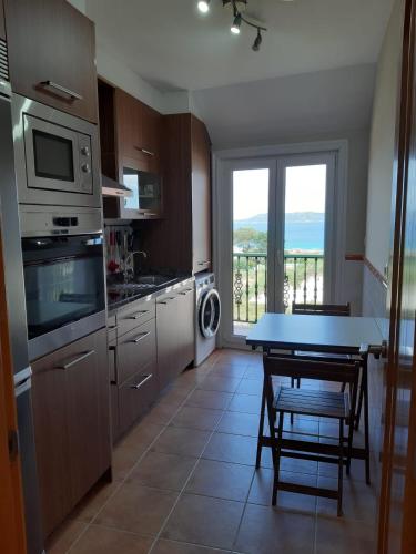  Apartamento Isidro Parga Pondal in Laxe