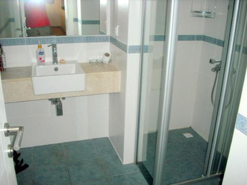 Babylon Bliss is a unique 3 bed 3 bath duplex home with its own private pool
