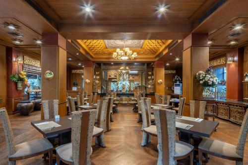 Restaurant, Khumphaya Resort and Spa Boutique Collection in Chiang Mai