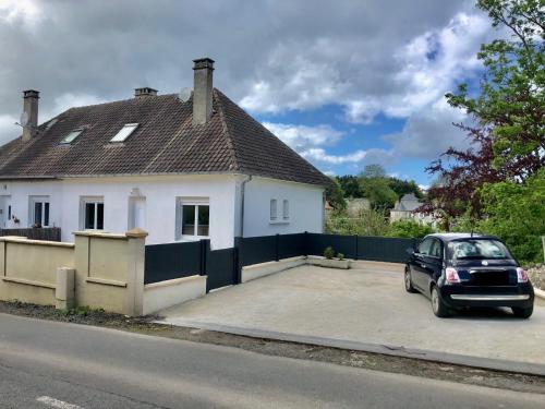 Family Home - Proche des plages d'Omaha gîte à louer Sainte-Honorine-des-Pertes