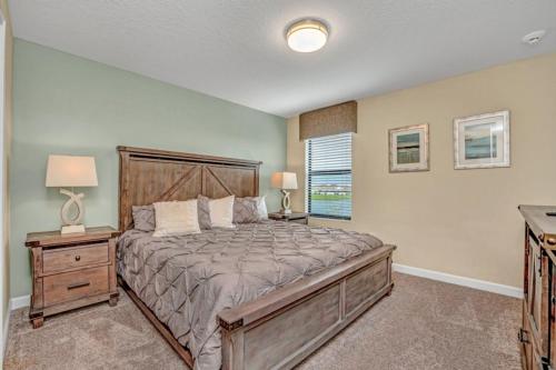 Luxury Lake View 9 BR Villa Games Room Movie Room home - image 2