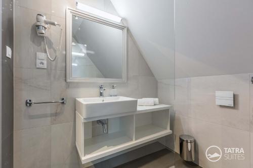 Badkamer, TATRA SUITES Boutique Suites Deforte Star View 301 in Spisska Sobota