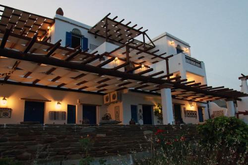 Kionia Panorama Studios