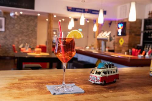 酒吧/高級酒吧, Hotel zur Post Ochsendorf in 柯尼斯魯特安艾姆