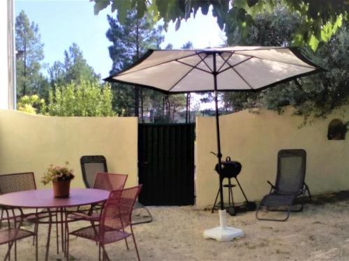 Maison Salavas, 3 pièces, 4 personnes - FR-1-382-98 gîte à louer Vagnas