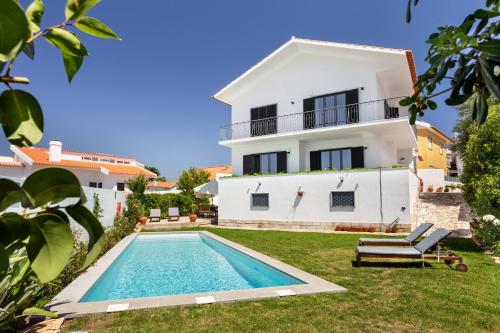 ALTIDO Superb Villa with Pool, Terrace, Garden and BBQ gîte à louer Praia de Bafureira