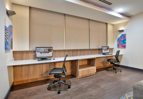 Holiday Inn Dallas - Fort Worth Airport South by IHG in Euless, USA