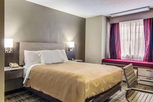Quality Inn & Suites Grove City-Outlet Mall - Hotel - Grove City