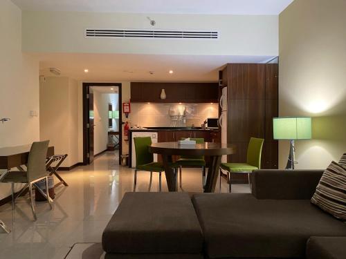 Phoenix Plaza Hotel Apartments - Facilities
