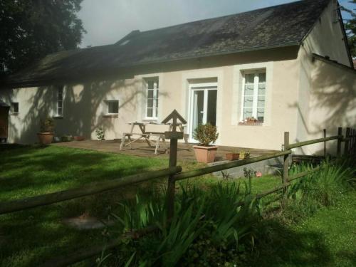 Gîte Bazouges-sur-le-Loir, 3 pièces, 6 personnes - FR-1-410-177 gîte à louer La Chapelle-d'Aligné