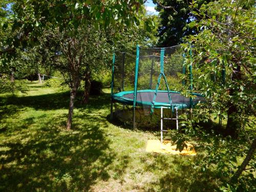 2 chambres et salle de bain un oasis de bien être Piscine et jardin