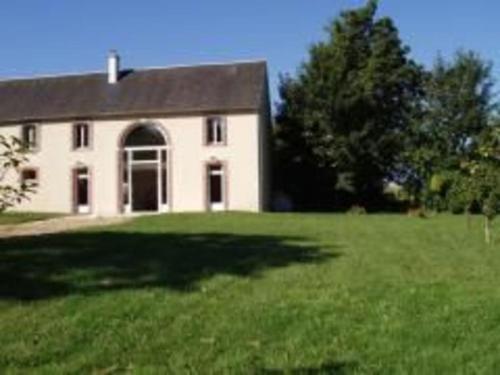 Gîte Ouzouer-sur-Trézée, 4 pièces, 8 personnes - FR-1-590-144 gîte à louer La Bussière