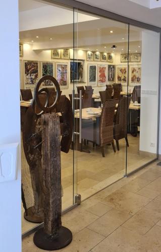 . Hotel Garni "Am Ellinger Tor"