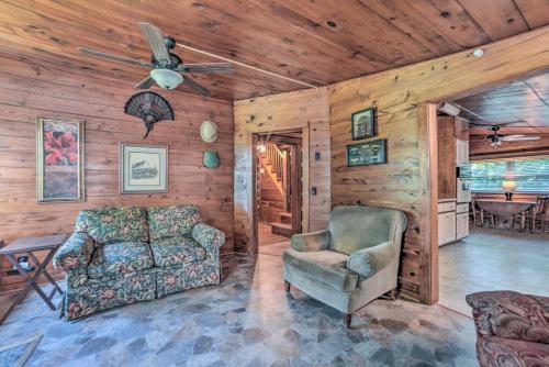 Rustic Dover Retreat w/ Porch - Walk to Boat Ramp! in Hurricane Mills (TN)