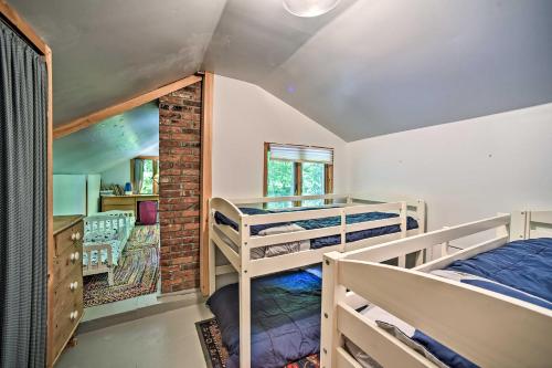 Chic Catskills Home with Yard 9 Mi to Hunter!