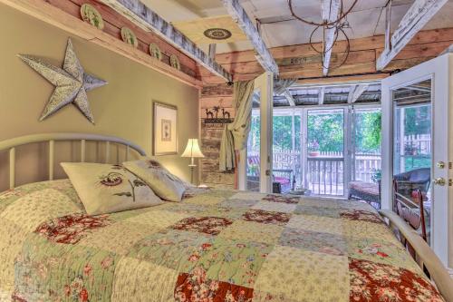 The Country Cottage in Union Mills with Porch! in Union Mills, USA