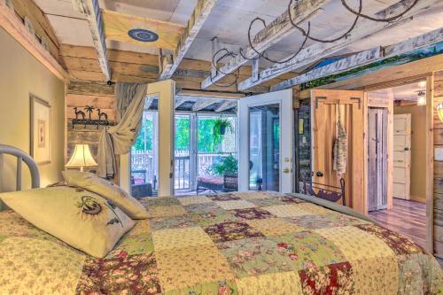 The Country Cottage in Union Mills with Porch! in Union Mills, USA