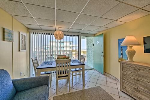 Condo with Pool Access Walk To Restaurants - image 2