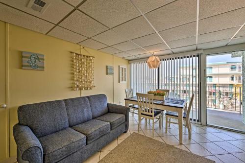 Condo with Pool Access Walk To Restaurants - image 4