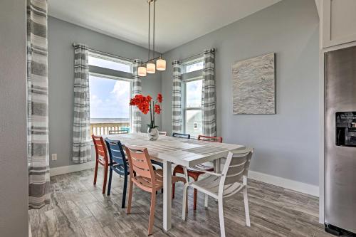 Villa Azul Galveston Home Modern and Beachfront! - image 3