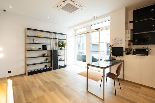 HOTEL AU COEUR DES ARTS ET METIERS in 3rd - Temple - Republique