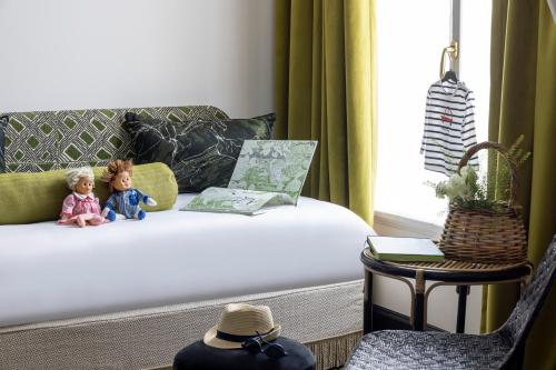 Grand Hotel Chicago - image 3