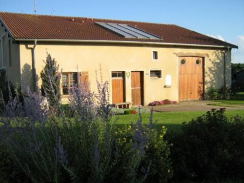 Gîte Lachaussée-Haumont Lès Lachaussée, 3 pièces, 4 personnes - FR-1-585-19 gîte à louer Bois de Dampvitoux