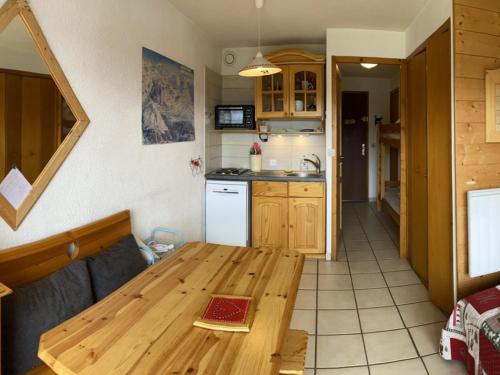 Studio Hauteluce, 1 pièce, 4 personnes - FR-1-293-348 - Location saisonnière - Hauteluce