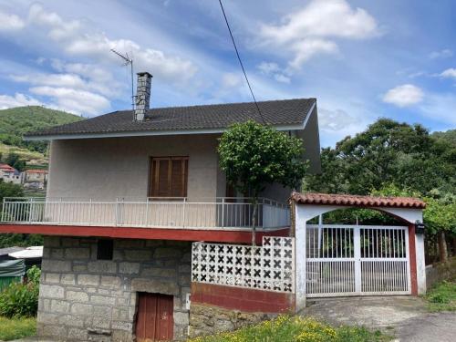  CASA DO POUSO, Unterkunft in Ribadavia