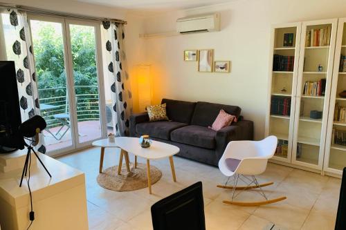 Bnb Renting bright design flat center of Antibes - Location saisonnière - Antibes