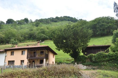  APARTAMENTOS RURALES BUXIL in Amieva