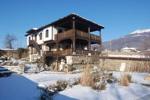 Viesnīcas āriene, Старата къща / село Тъжа in Tyzha