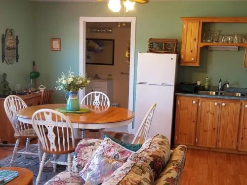 St Ann's Motel & Cottage in แบดเดค (โนวา สโคเทีย)