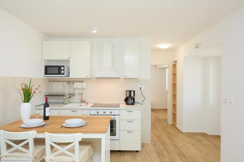 Guest House Anica - image 12