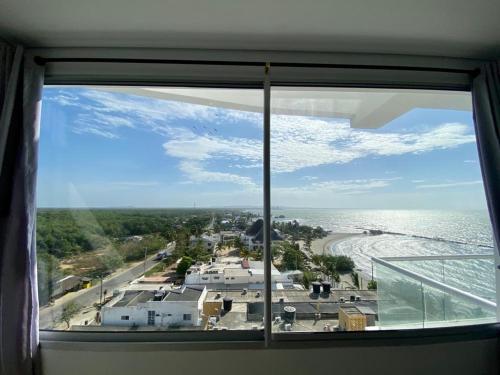 Magico Apartamento Frente al Mar 3 Habitaciones FB73 in Covenas Dos