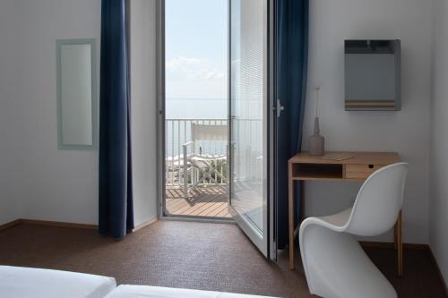 Deluxe Single Room image 6