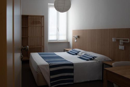 Deluxe Single Room image 5