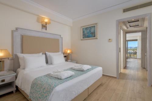 La Marquise Luxury Resort Complex - image 3