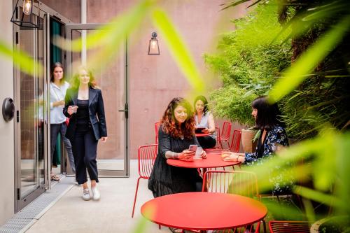 Aiden by Best Western Lorient Centre - image 8
