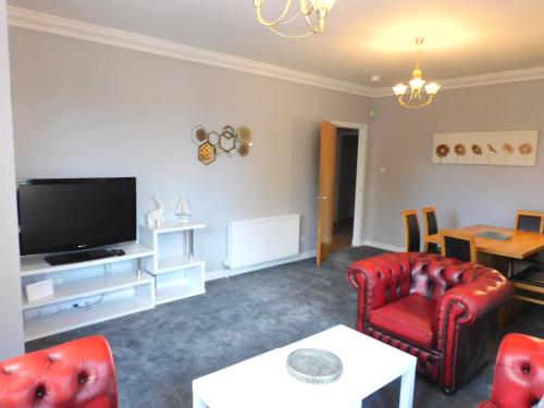 City Centre 2 Bedroom Apt, Close To M8 & Tourist Attractions