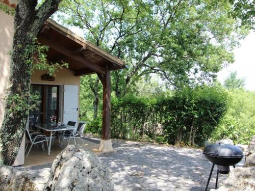 Maison Saint-Alban-Auriolles, 3 pièces, 4 personnes - FR-1-382-156 gîte à louer Auriolles