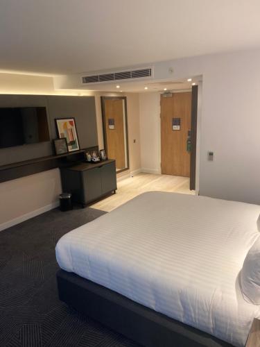 Holiday Inn Lincoln, an IHG Hotel