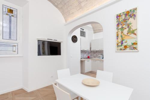 groundfloor wonderfull apartment, Рим (фото 3)