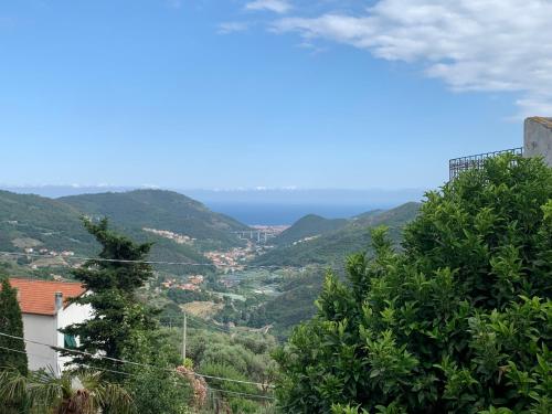 Casa vista mare con giardino gîte à louer Giustenice