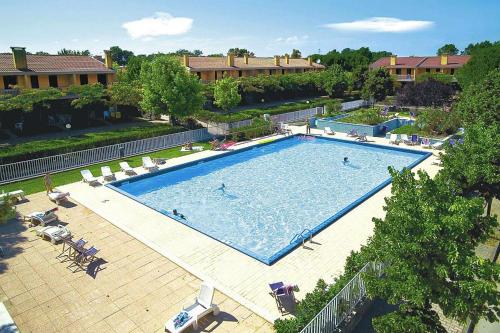  Holiday resort Villaggio dei Fiori Bibione Spiaggia - IVN01011-DYA, Pension in Ca Grande Pineda bei Marinella